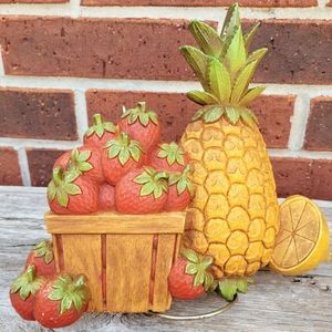 Vintage Homco 1975 wall plaque fruit